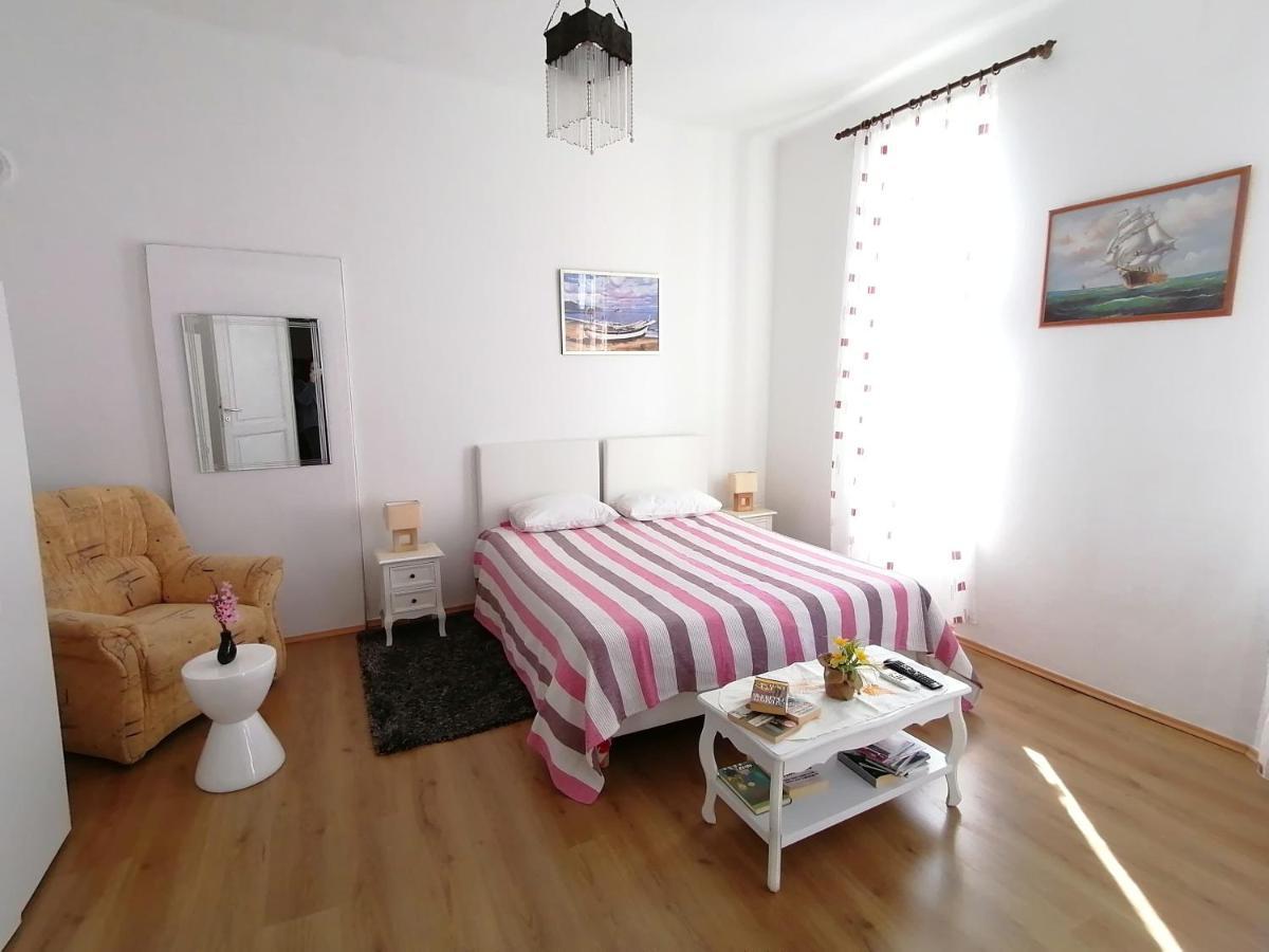 Two-Bedrooms Apartment With Balcony And Sea View,Near Old Town Dubrovnik Kültér fotó